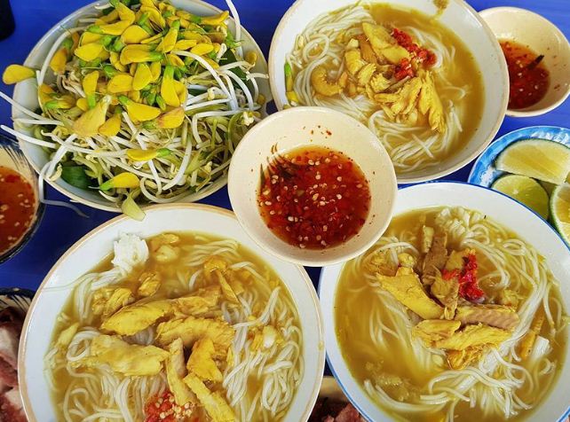 bun-ca-noodle-soup-with-fish-mekong-delta-vietnam-3